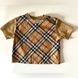 Burberry Kids T Shirt / size 12 Months